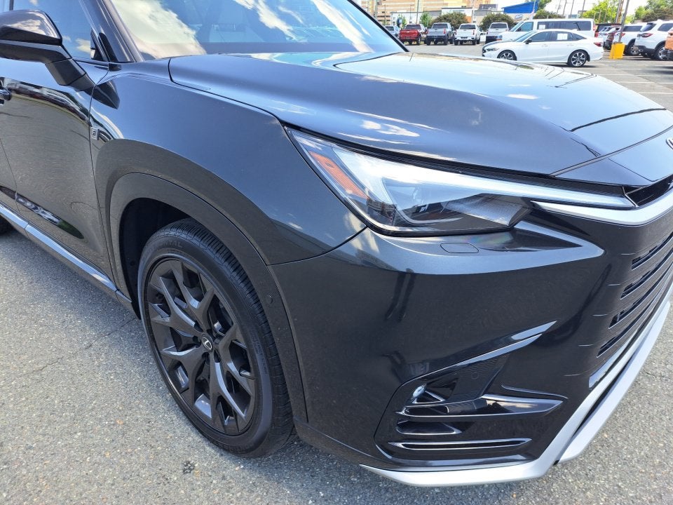 2025 Lexus TX 500h F SPORT Premium