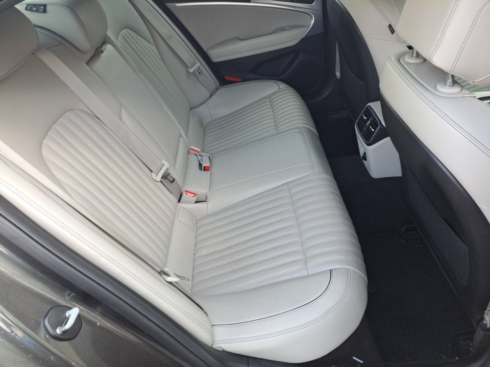 2023 Genesis G70 3.3T AWD