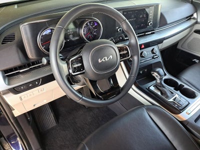 2023 Kia Carnival LX