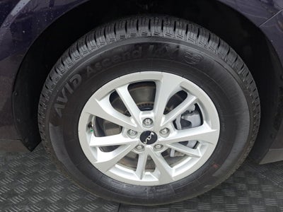 2023 Kia Carnival LX