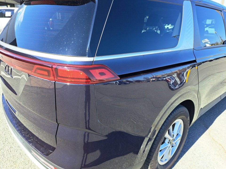 2023 Kia Carnival LX