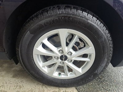 2023 Kia Carnival LX