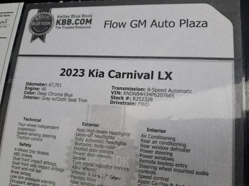 2023 Kia Carnival LX
