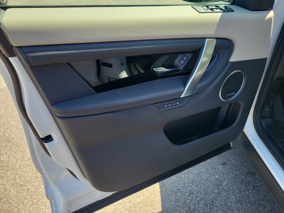 2024 Land Rover Discovery Sport Core S