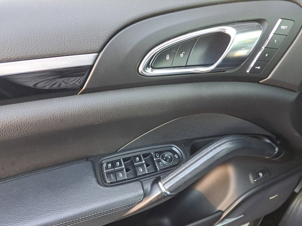 2015 Porsche Cayenne S E-Hybrid