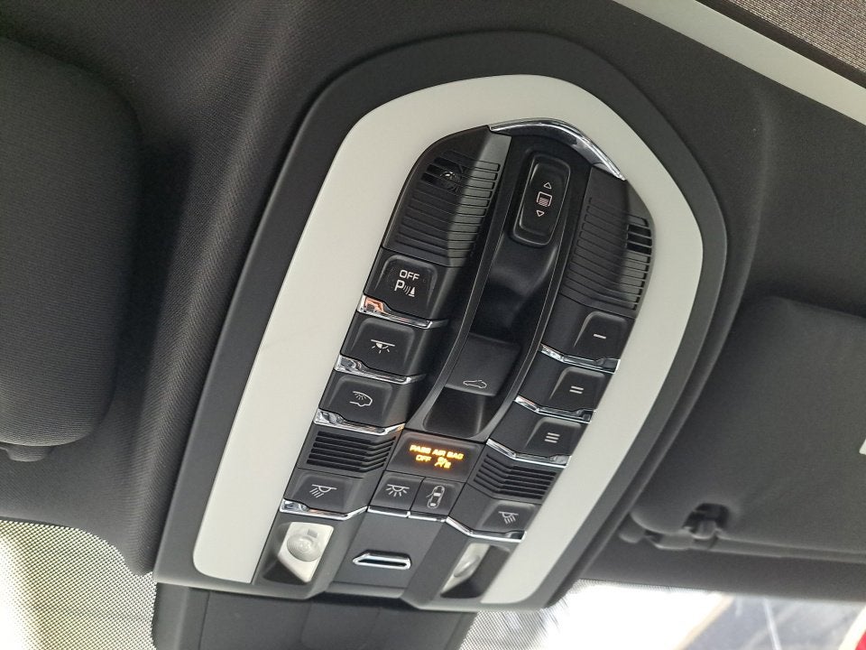 2015 Porsche Cayenne S E-Hybrid