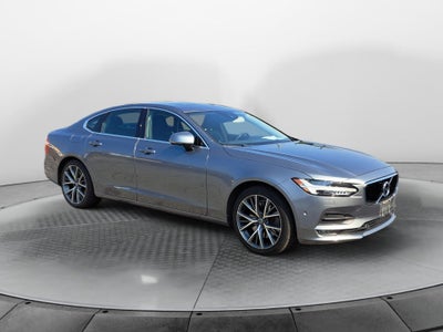2017 Volvo S90 T6 Momentum