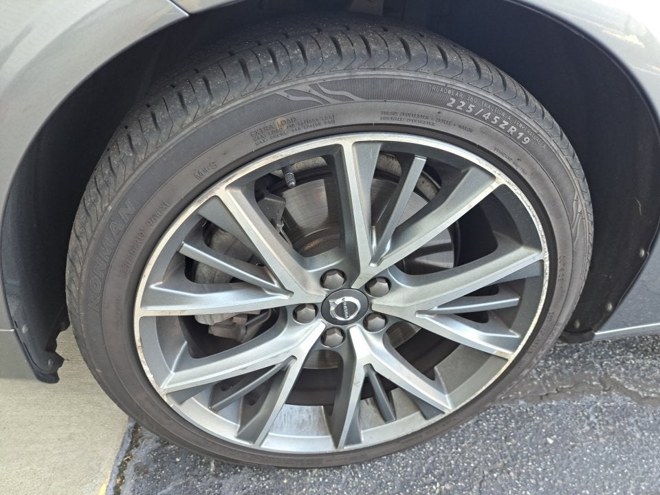 2017 Volvo S90 T6 Momentum