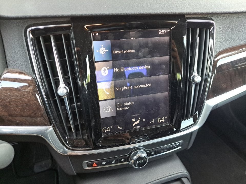 2017 Volvo S90 T6 Momentum