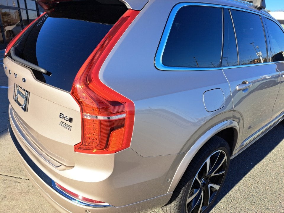 2023 Volvo XC90 Plus