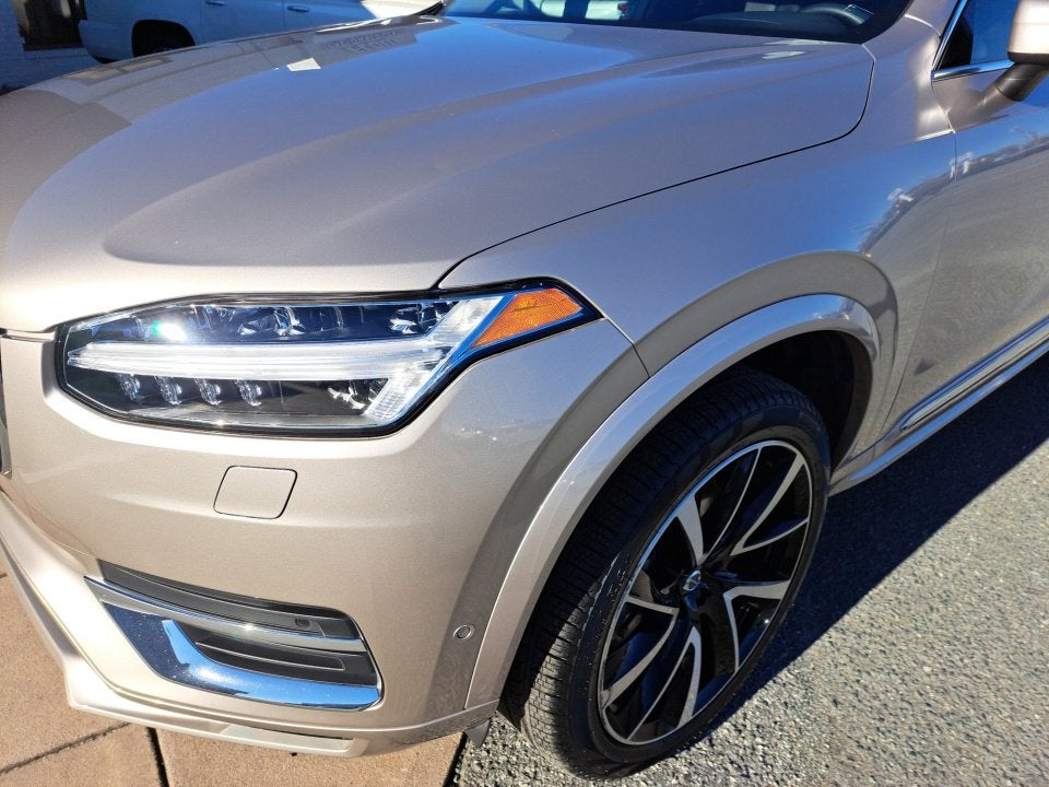 2023 Volvo XC90 Plus