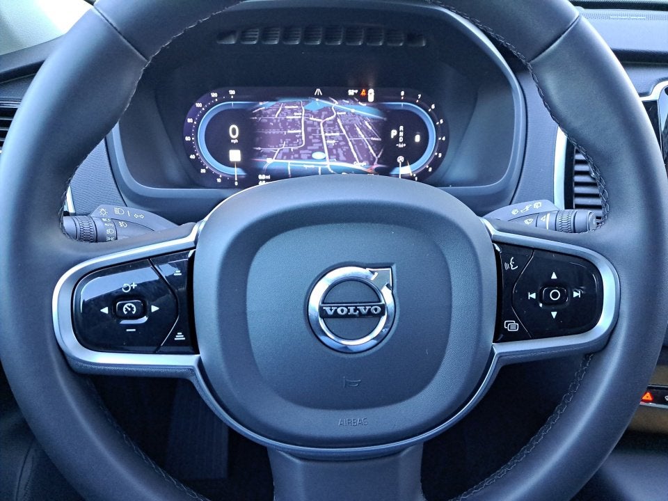 2023 Volvo XC90 Plus