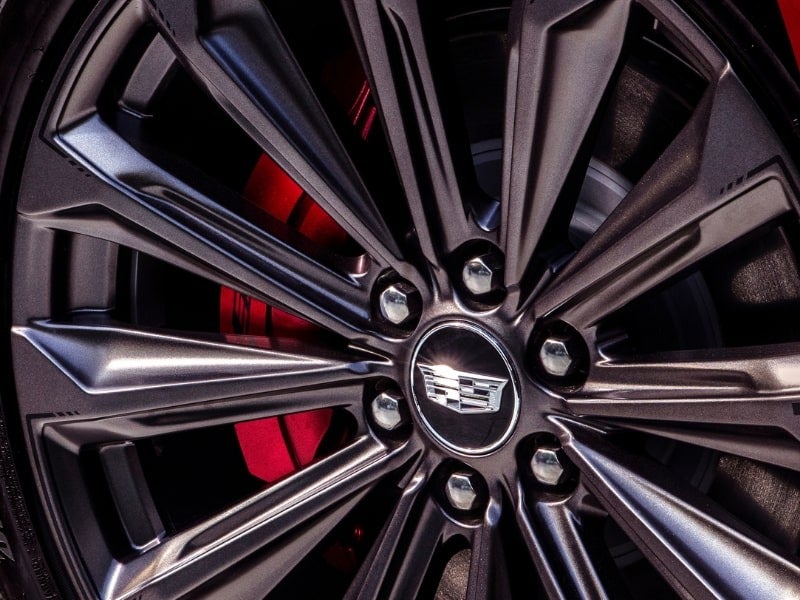 wheel of cadillac car